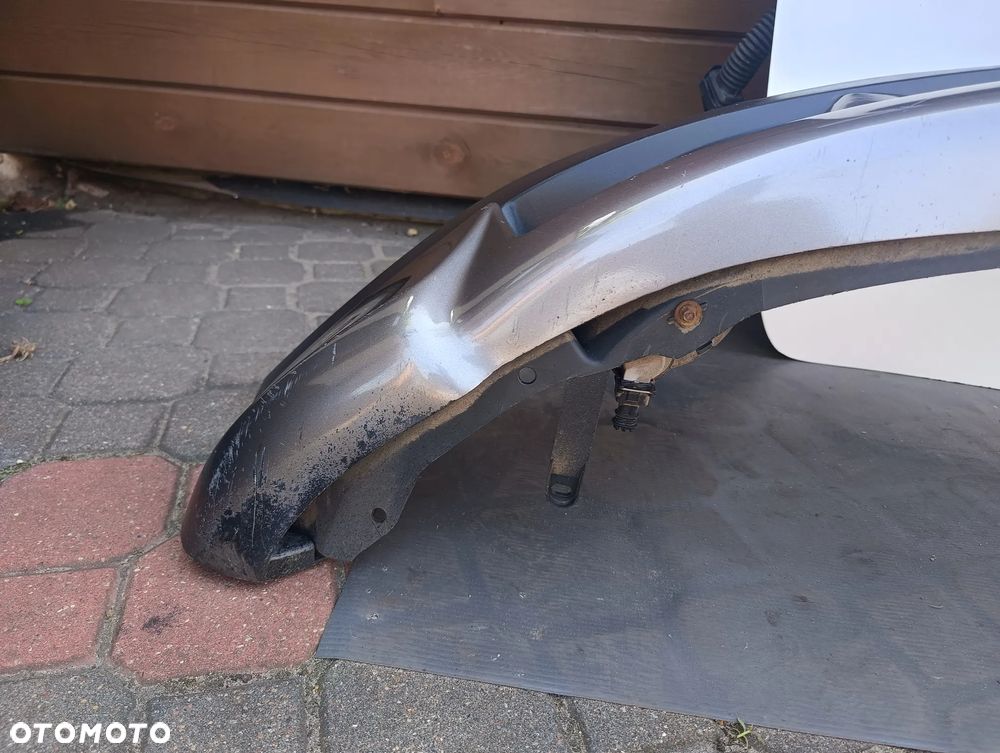 SPOILER DOKŁADKA DOLNA ZDERZAKA TYLNEGO MEGANE III  GT SPORT 08-16 r. HB kod lakieru TEKNG - 12