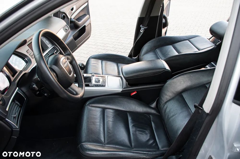 Audi A6 Limousine 2.4 - 37