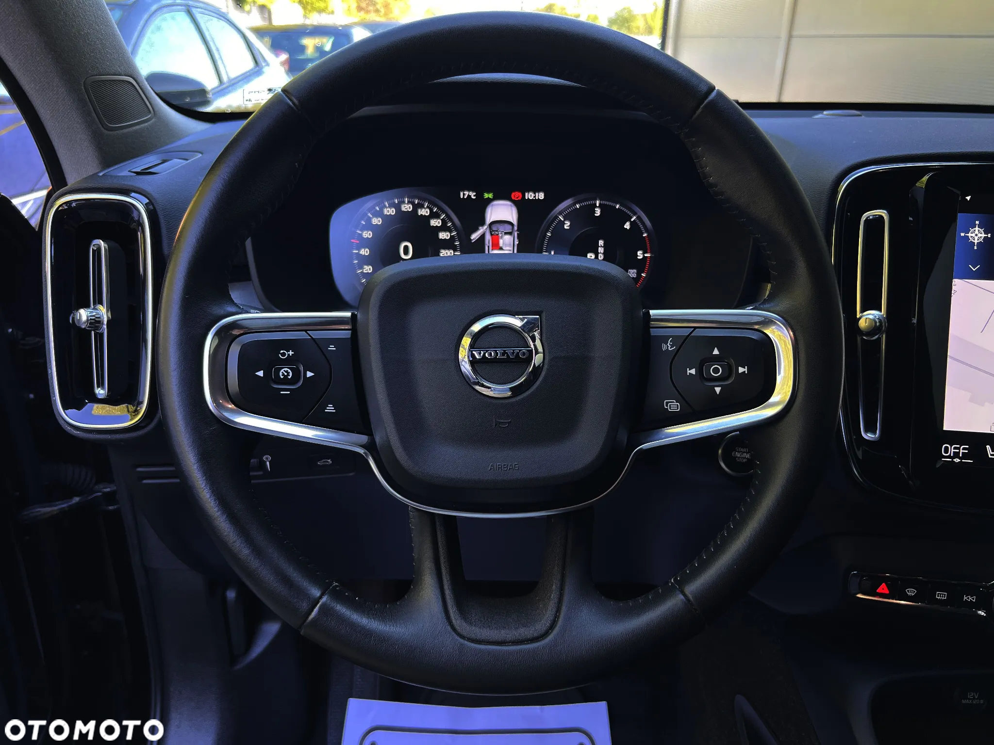 Volvo XC 40 D4 AWD Geartronic Momentum - 28