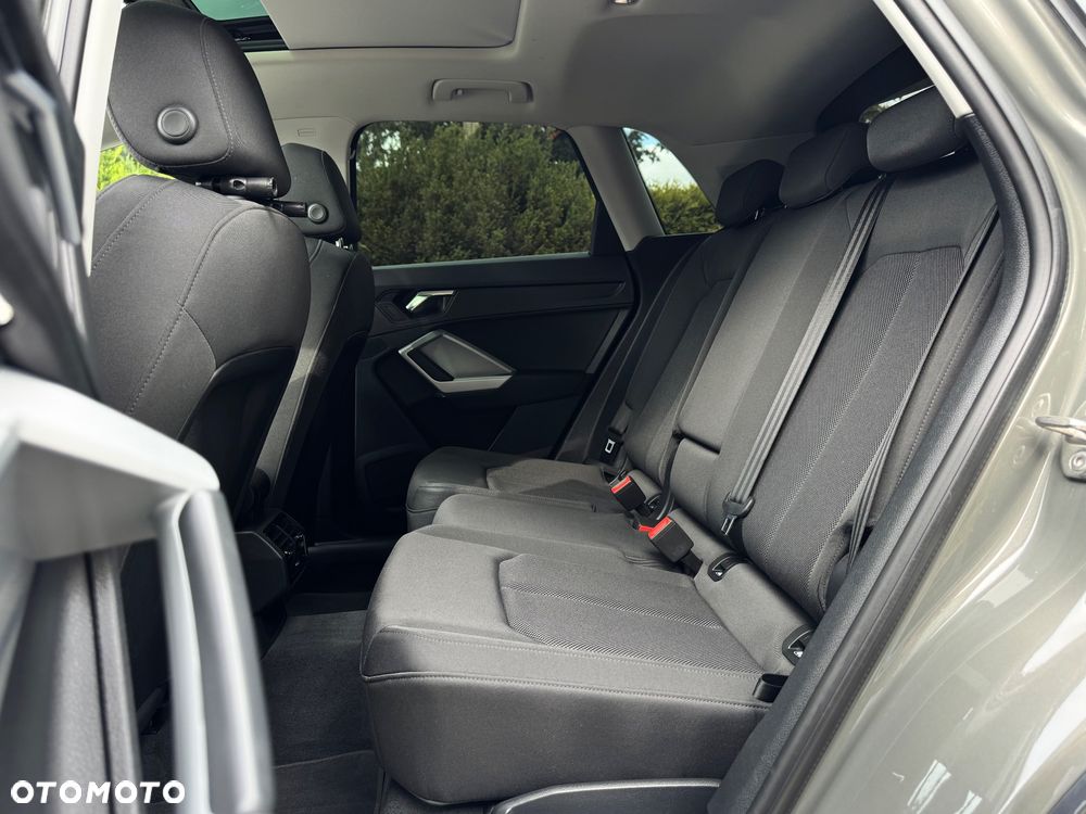 Audi Q3 35 TFSI S tronic - 33