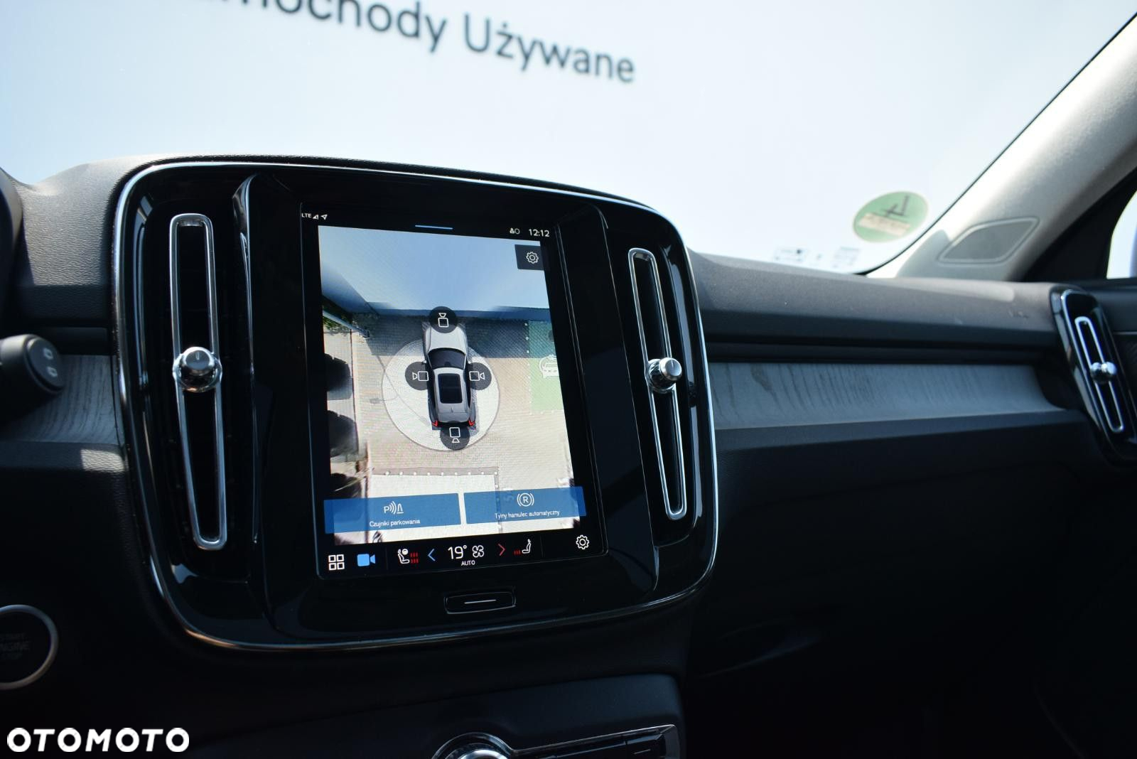Volvo XC 40 - 25
