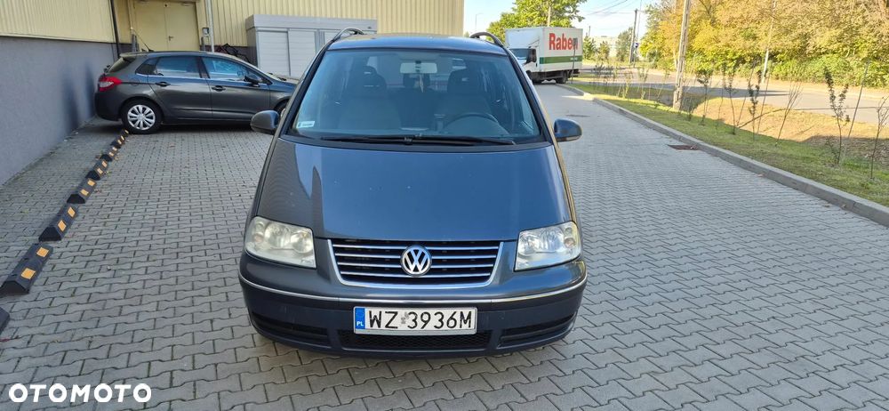 Volkswagen Sharan 2004 photo 2