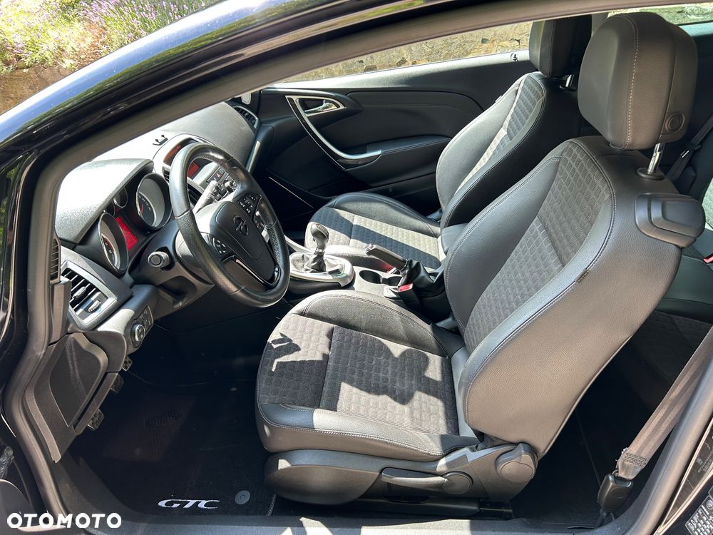 Opel Astra 1.6 T SIDI Sport S&S - 9