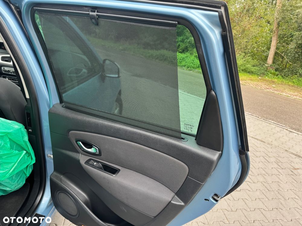 Renault Scenic - 8