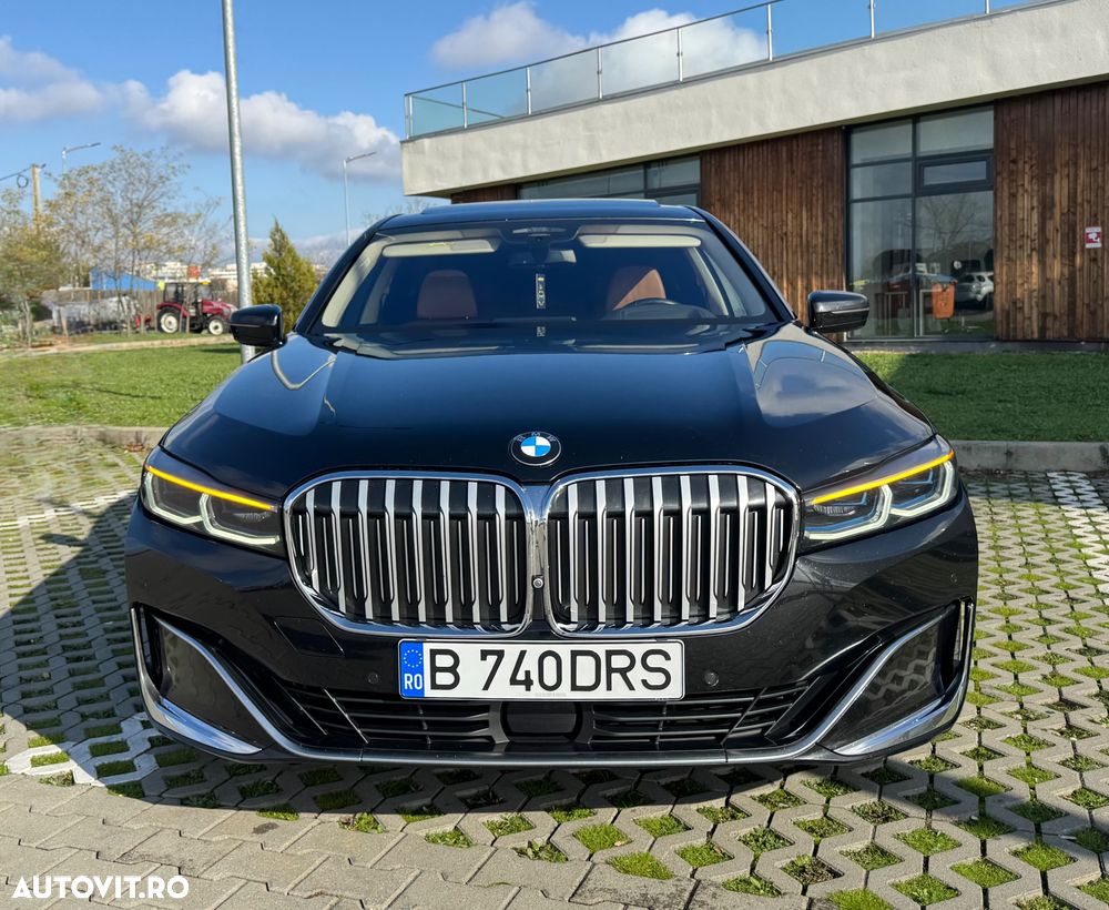 BMW Seria 7 740d xDrive MHEV - 4