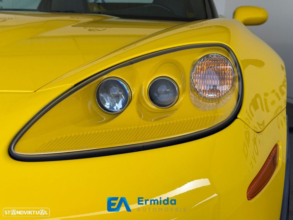 Chevrolet Corvette - 10