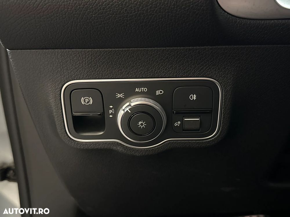 Mercedes-Benz GLB - 17