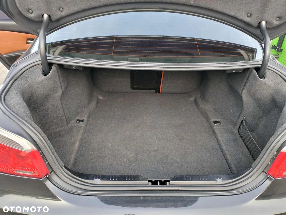 BMW Seria 5 - 16