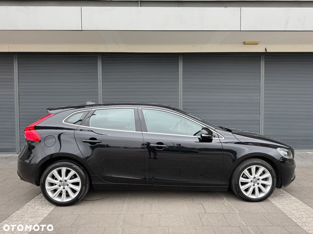Volvo V40 D4 Geartronic Momentum - 34