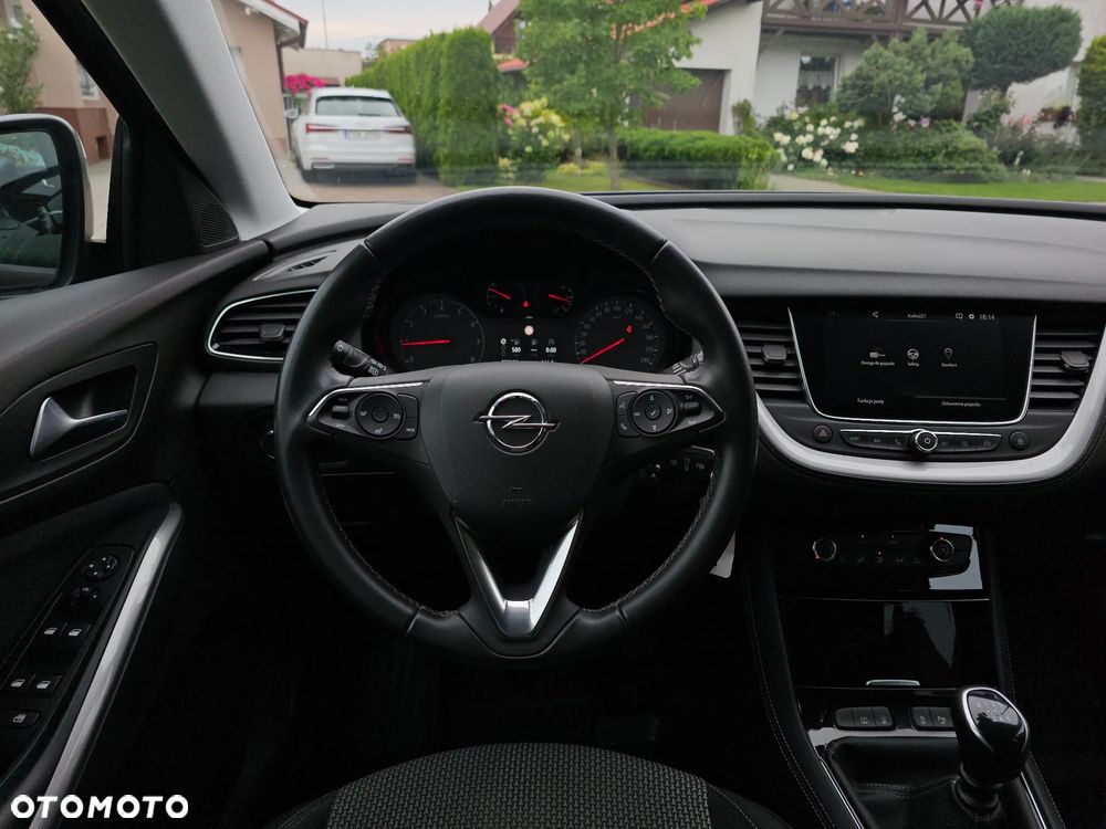 Opel Grandland X 1.2 T GPF Innovation S&S - 10