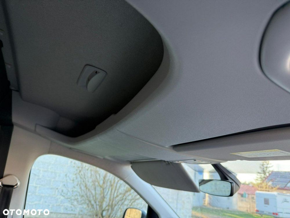 Volkswagen Caddy - 27