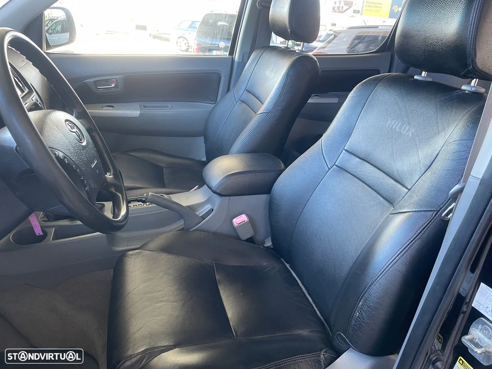 Toyota HILUX 3.0 D 4D C/DUPLA 4X4 - 19