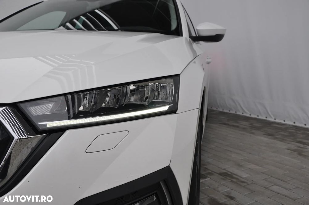 Skoda Octavia Combi 2.0 TDI (Green tec) DSG Style - 9