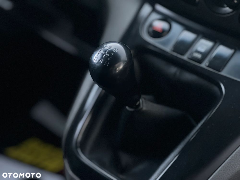 Nissan NV200 - 18