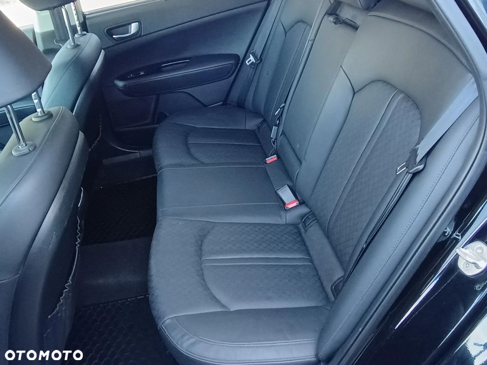 Kia Optima Plug-in Hybrid - 9