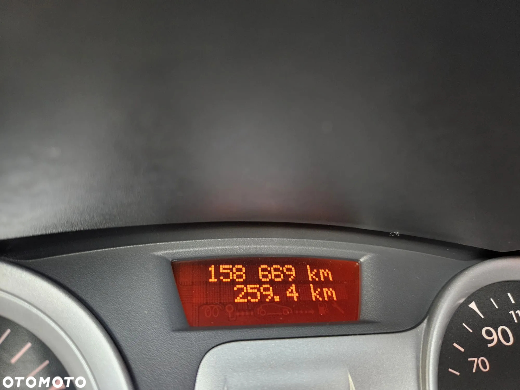 Renault Clio 1.2 16V 75 Grandtour Expression - 17