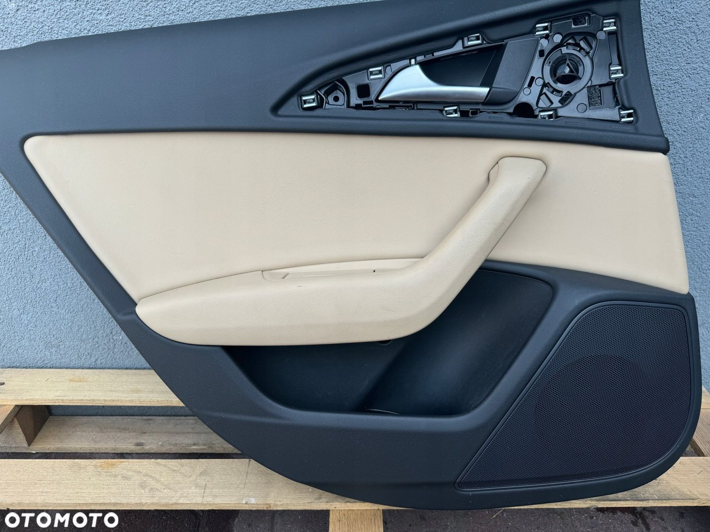 AUDI A6 C7 KOMBI BOCZEK DRZWI LEWY TYLNY - 2
