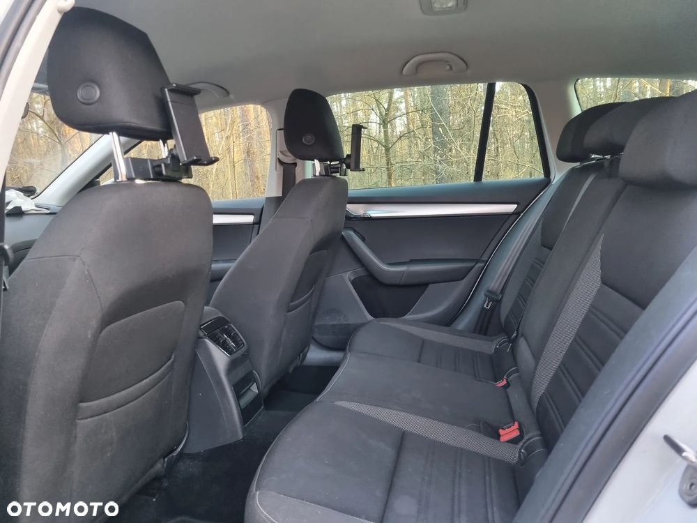 Skoda Octavia 1.6 TDI Premium Edition - 27