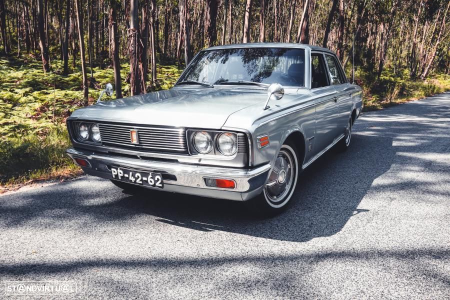 Toyota Crown - 22
