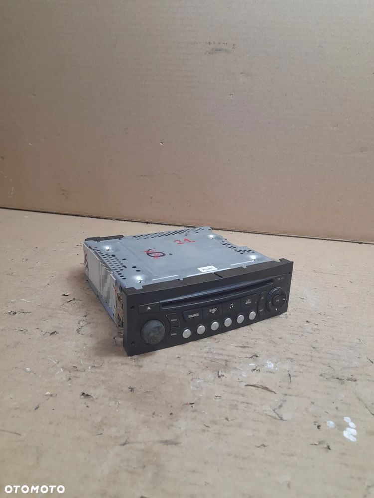 # RADIO PEUGEOT / CITROEN nr 96662669XT 04 - 5