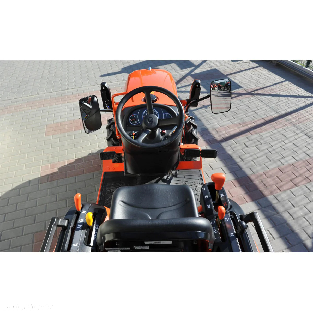 Kubota Kubota B1241 4x4 24KM - 13