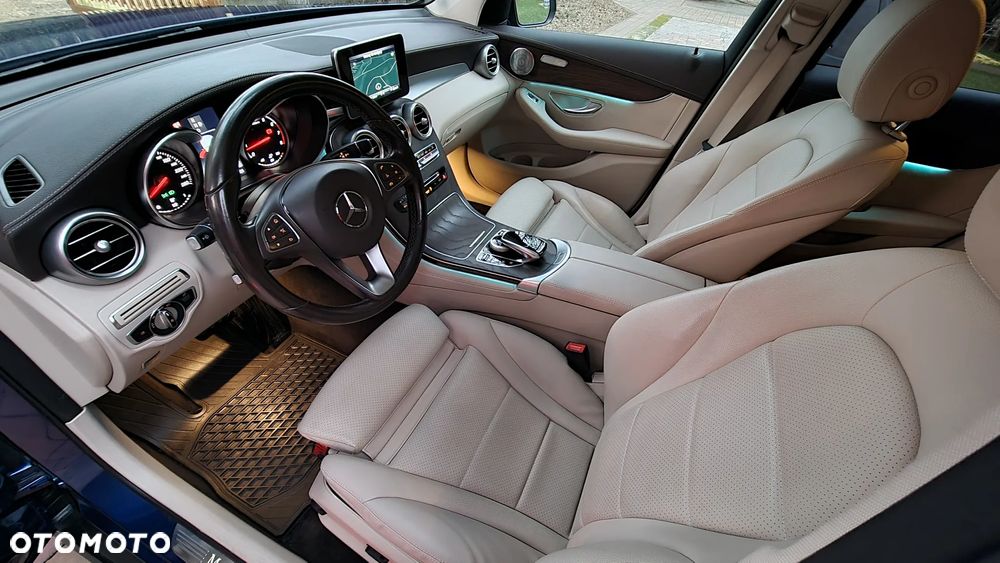 Mercedes-Benz GLC - 6