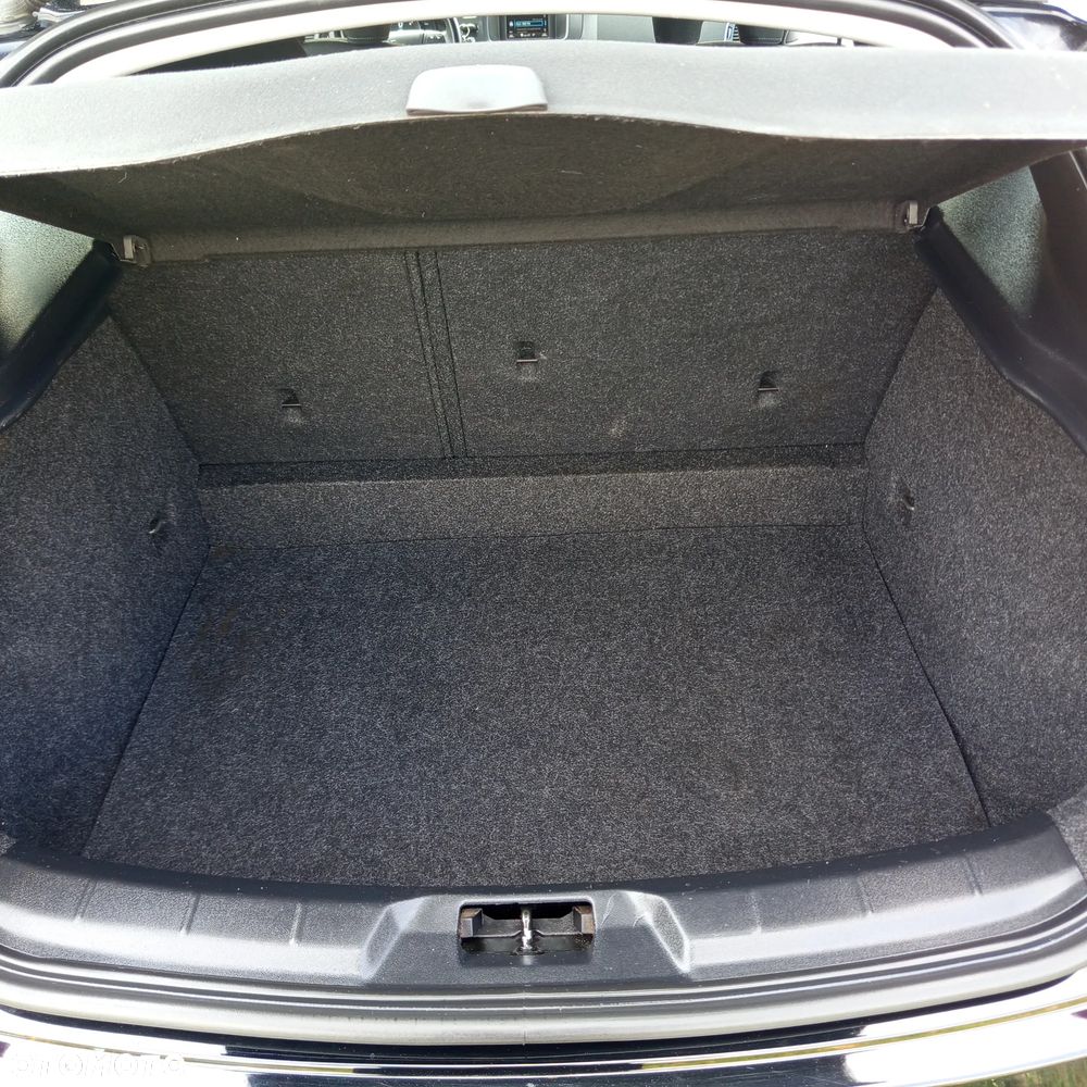 Volvo V40 D4 You - 19