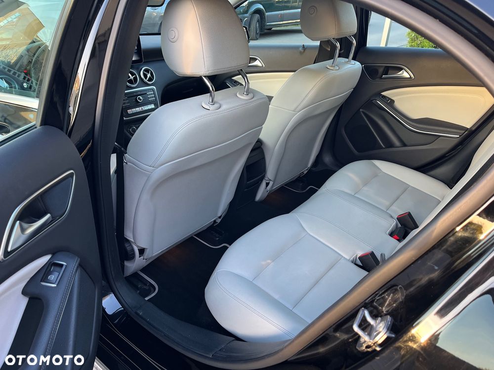 Mercedes-Benz Klasa A 220 4-Matic Style - 19