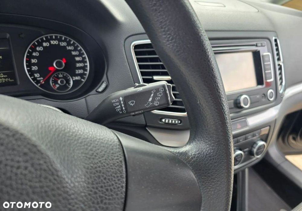 Volkswagen Sharan - 30