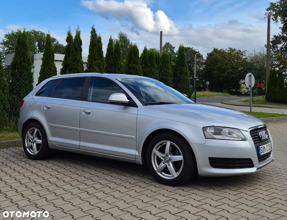 Audi A3 Sportback 1.9 TDI DPF Attraction - 3