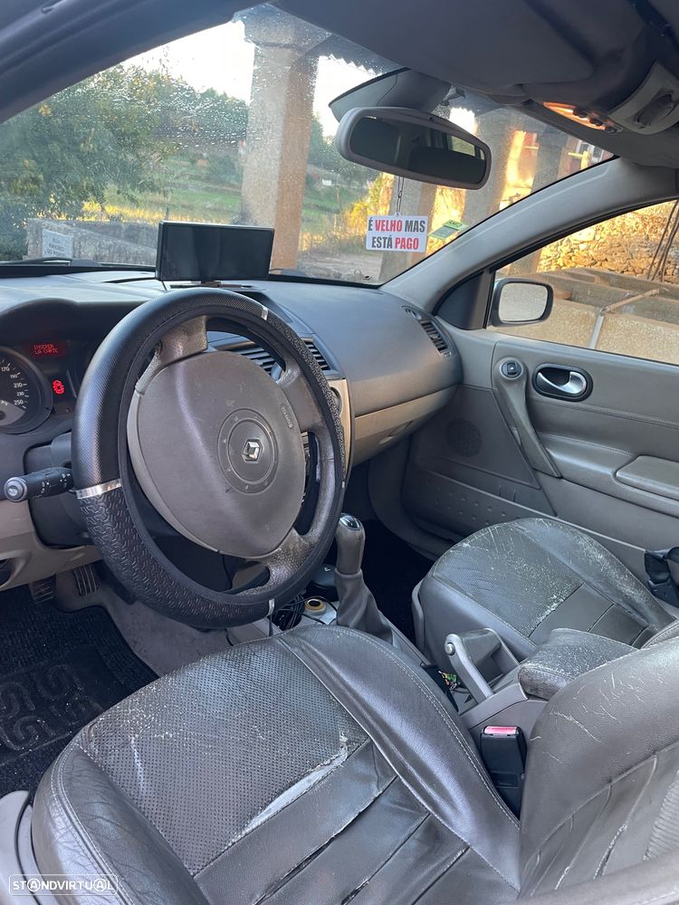 Renault Mégane - 5