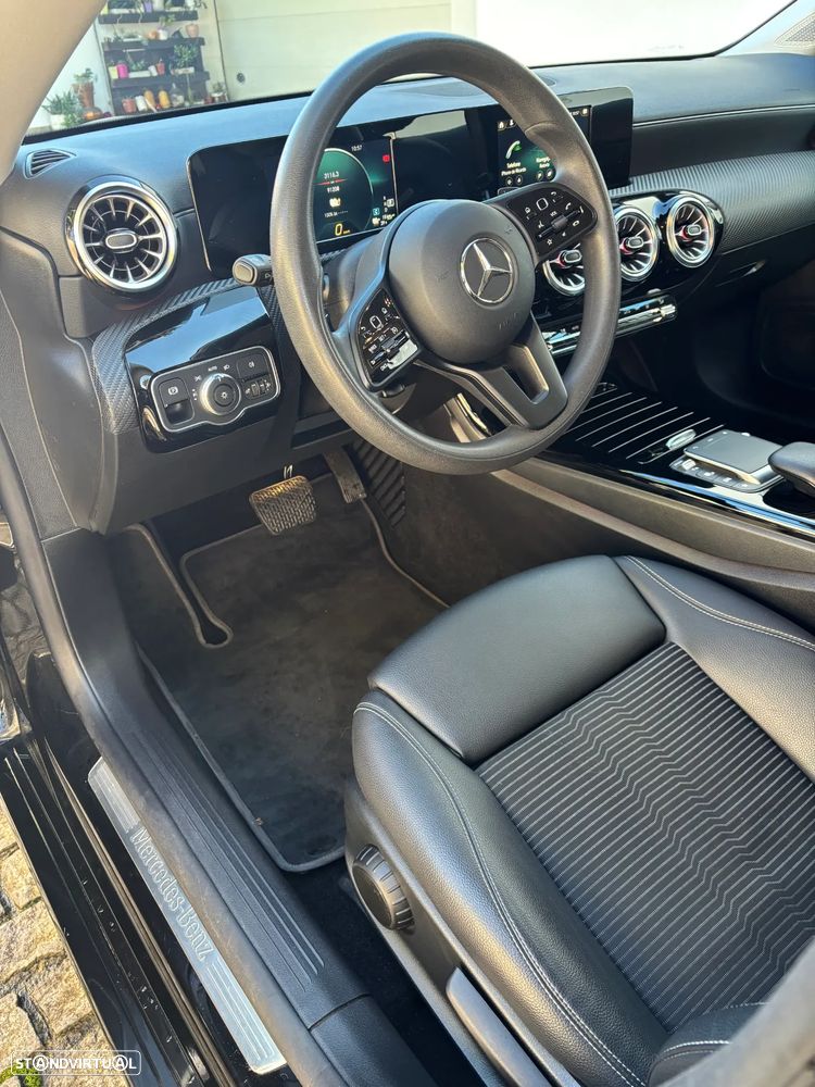 Mercedes-Benz CLA 250 e Shooting Brake Style Plus - 8