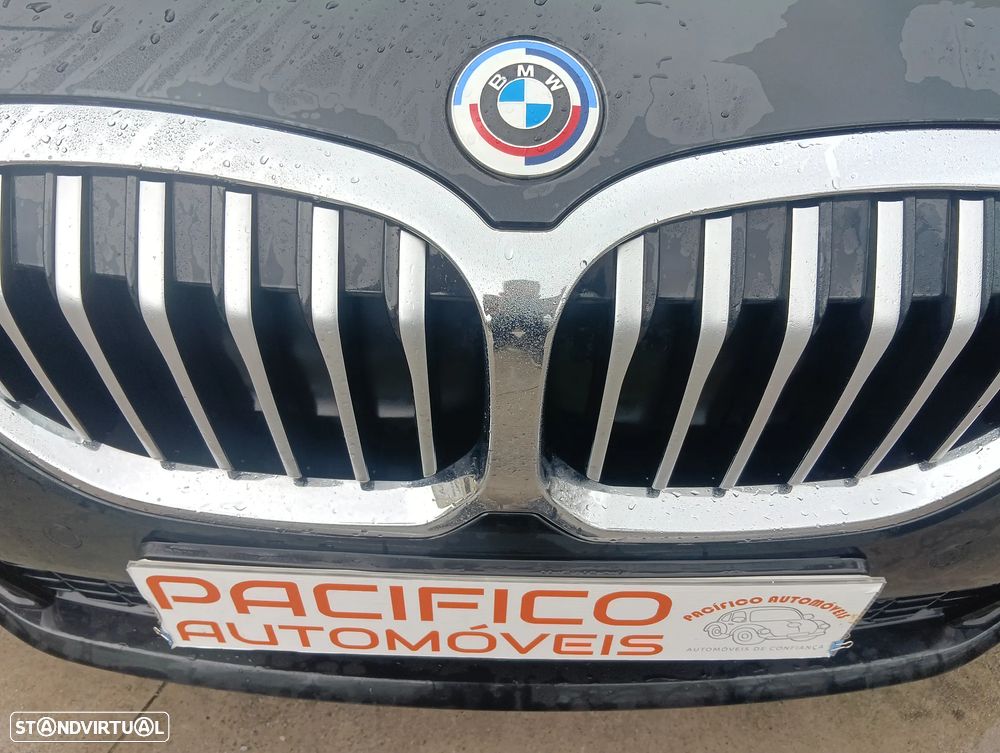 BMW 116 d Pack Desportivo M Auto - 10