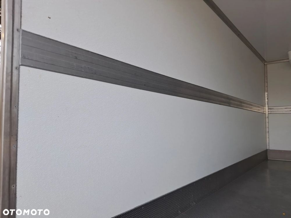 Iveco 50C18  Automat Chłodnia 10-palet Salon Polska - 11