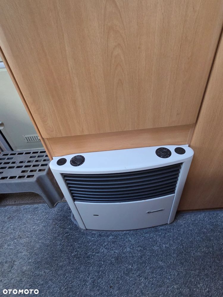KNAUS AZUR 500 - 23