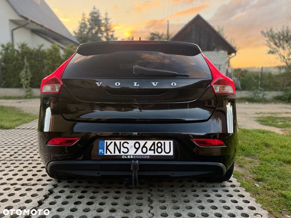 Volvo V40 D2 Drive-E Momentum - 11