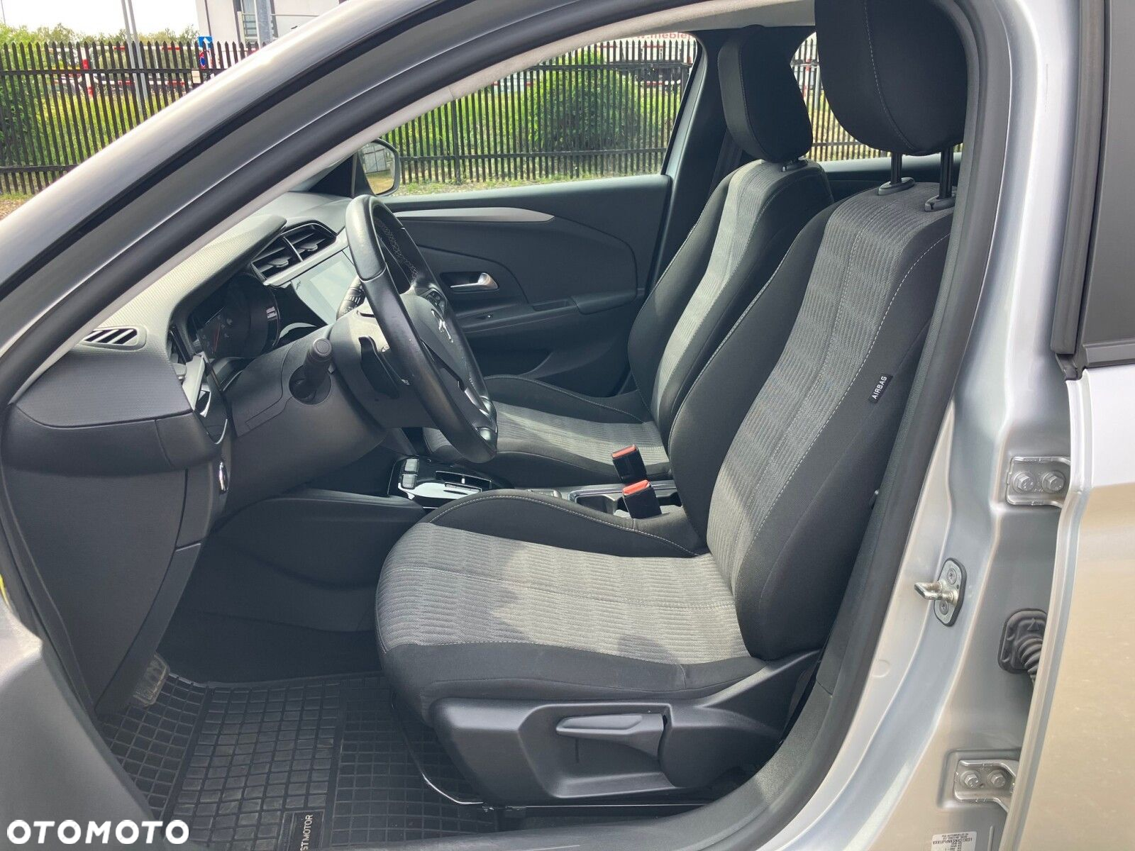 Opel Corsa - 17