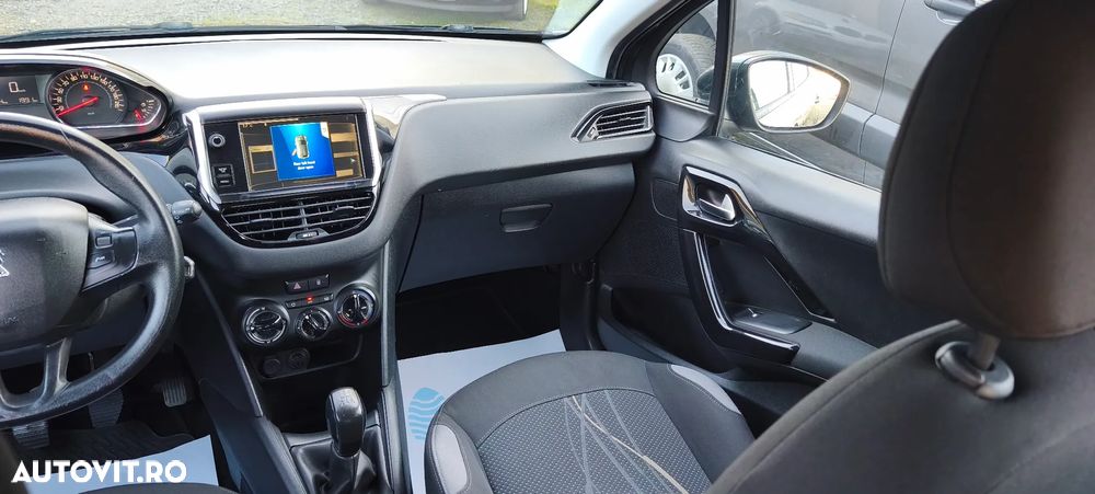 Peugeot 208 1.4 HDi FAP Style - 14