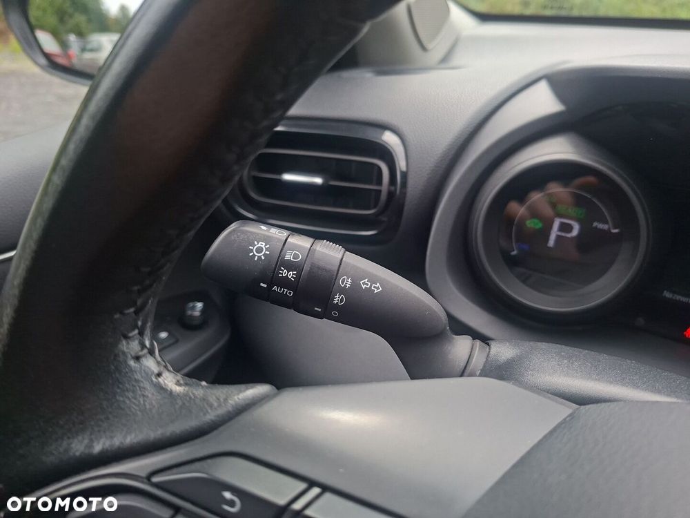 Toyota Yaris Hybrid 1.5 Comfort - 19