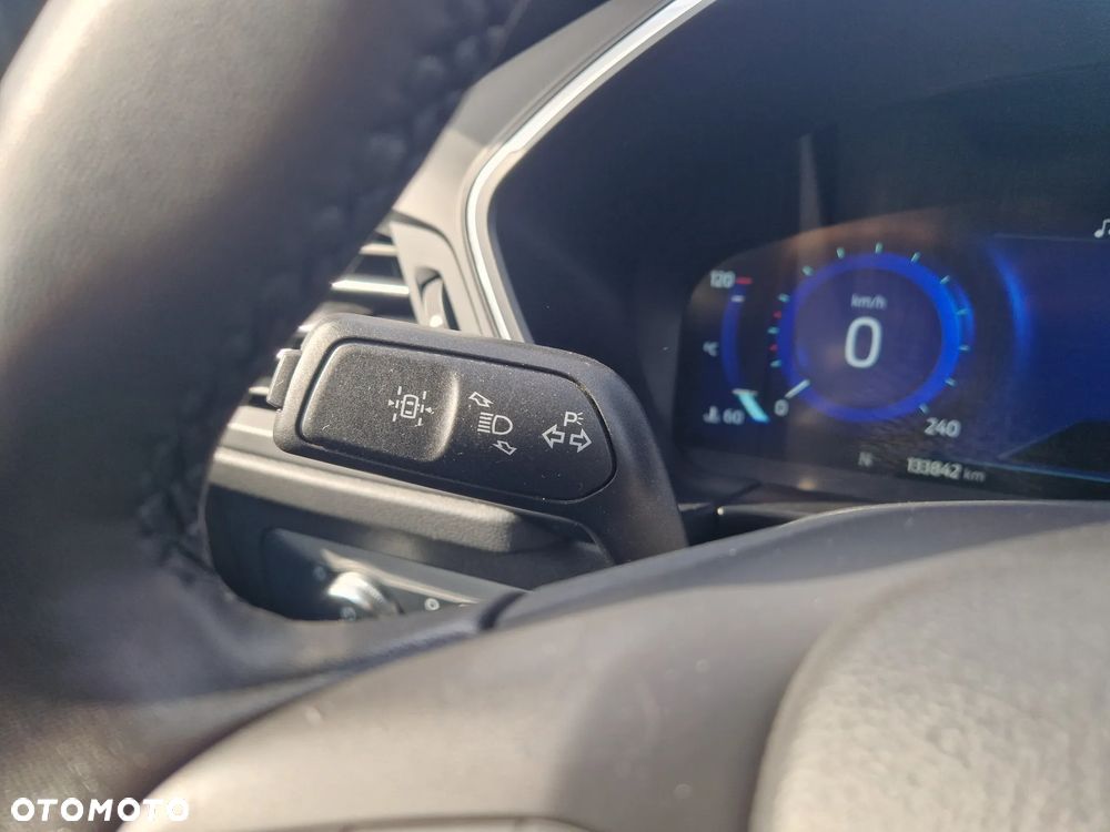 Ford Kuga ver-2-0-ti--vct-titanium - 16