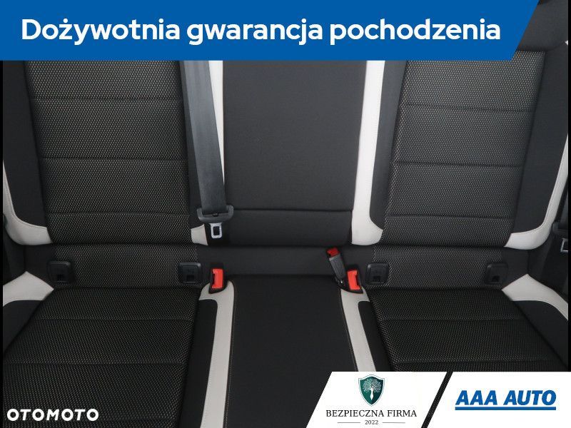 Volkswagen T-Roc - 11