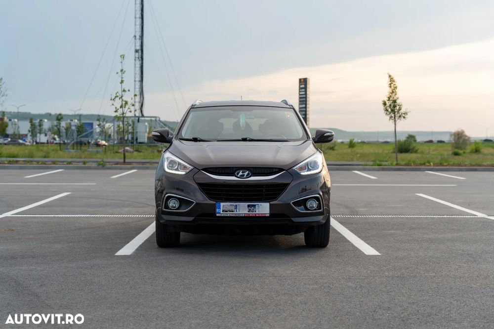 Hyundai ix35 2.0 CRDI 4WD Automatik Fifa World Cup Gold Edition - 3