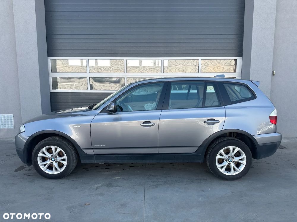 BMW X3 2.0i - 1