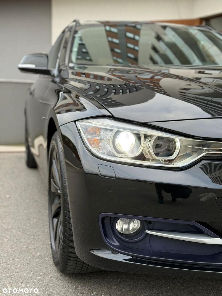 BMW Seria 3 320d Touring Sport Line - 16