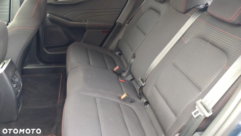 Ford Kuga 2.5 FHEV FWD ST-Line - 15