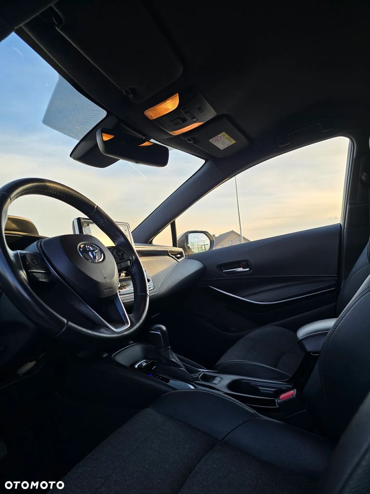 Toyota Corolla 2.0 Hybrid Comfort - 20