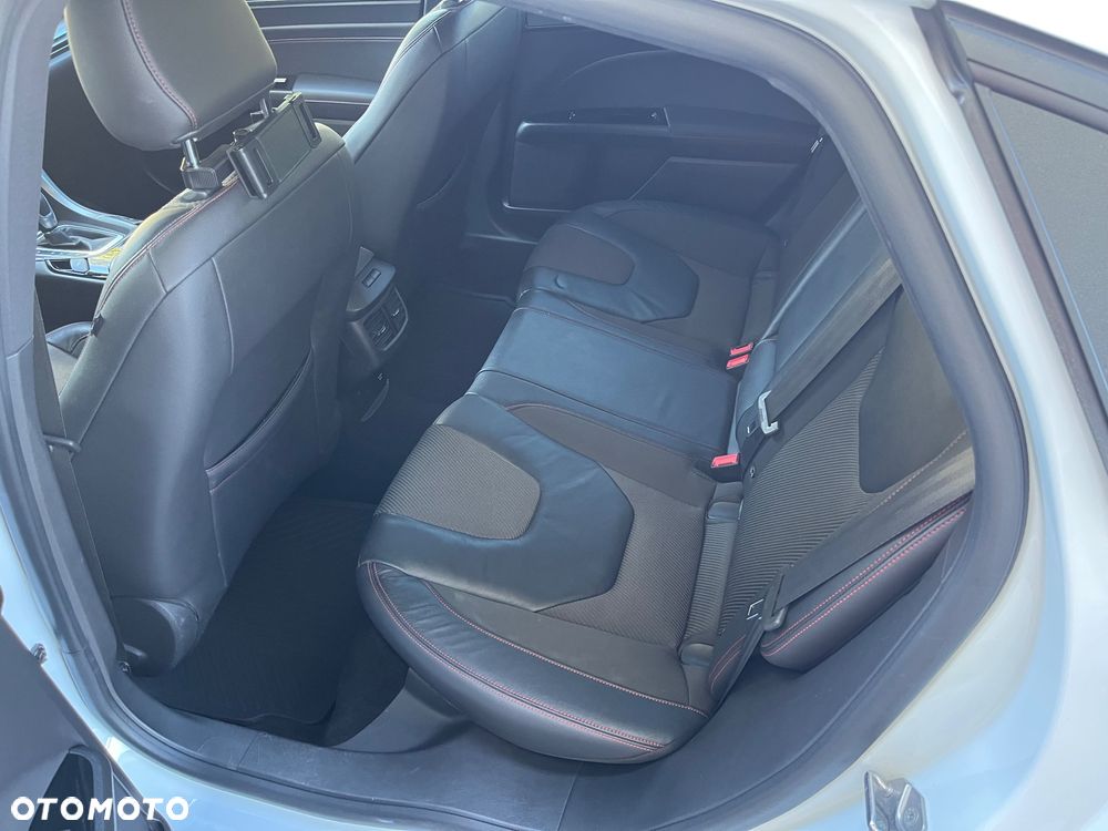Ford Mondeo 2.0 TDCi Bi-Turbo ST-Line PowerShift - 22