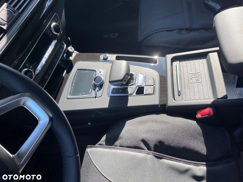 Audi Q5 2.0 TFSI Quattro Sport S tronic - 12