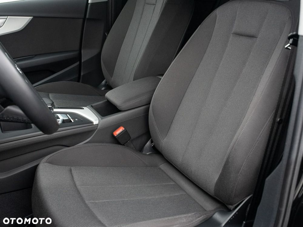 Audi A4 Avant 35 TDI mHEV S Line S tronic - 12