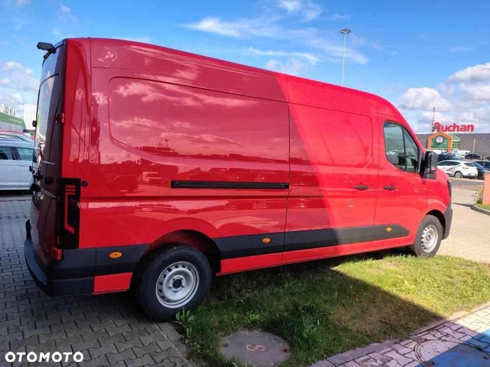 Nissan Interstar - 4